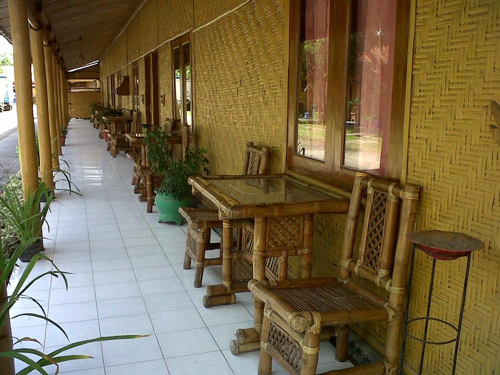 Hotel Galuh Прамбанан Экстерьер фото
